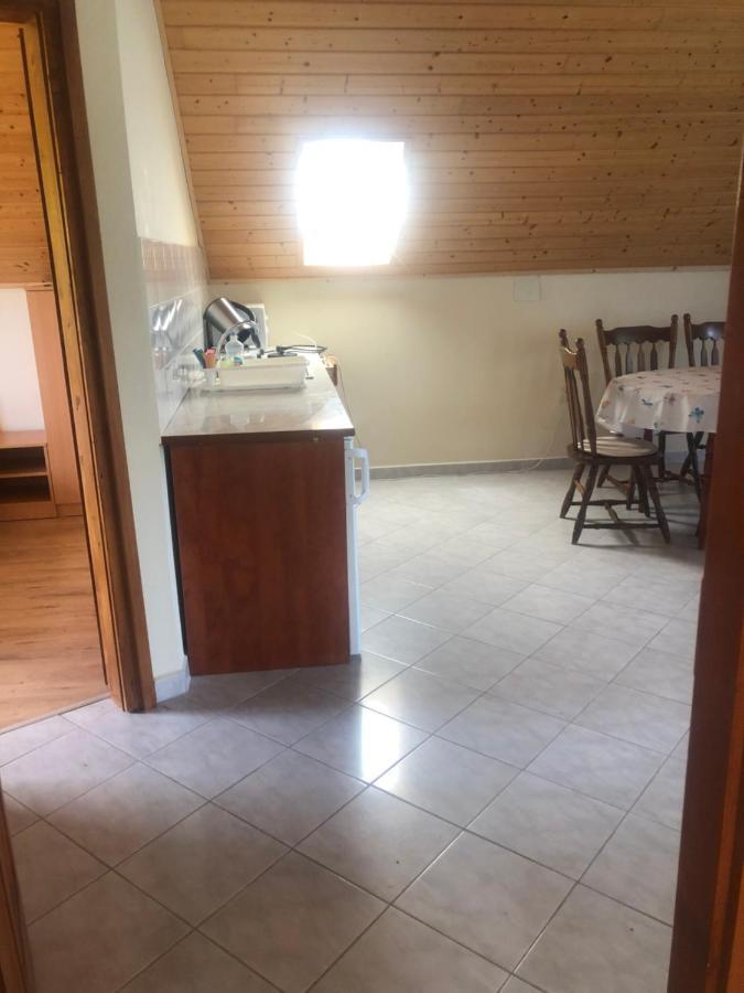 Zalakarosi Egerfa Nyaralohaz Foeldszinti Es Emeleti Apartman Exterior foto